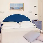 فندق Mimosa 2*