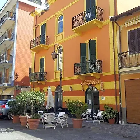 Hotel Mimosa 2*