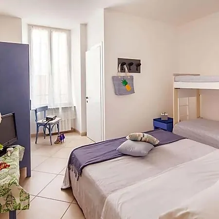 Hotel Mimosa 2*